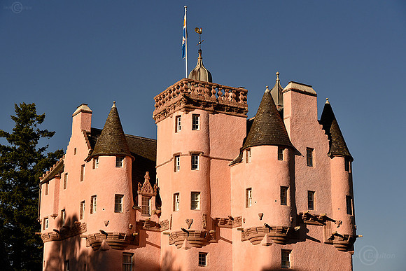 Craigievar castle2, ScotlandJDA2 LRC