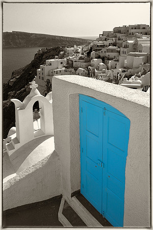 OiaBlueDoor, Santorini, Greece hdrJDA3